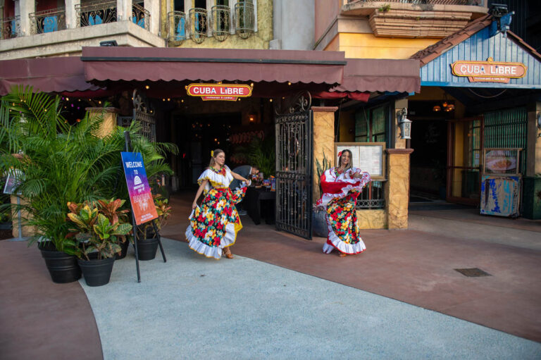 Innovators-pop-up-havana-nights-2